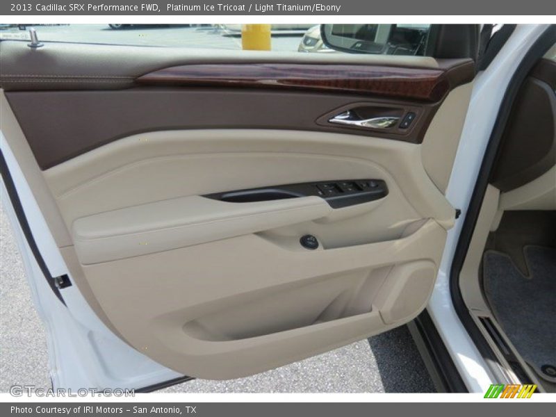 Platinum Ice Tricoat / Light Titanium/Ebony 2013 Cadillac SRX Performance FWD