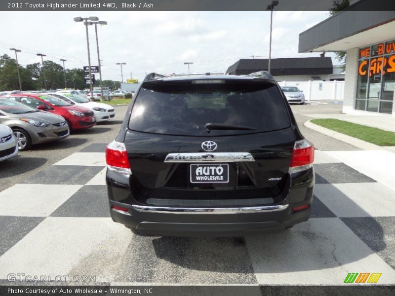 Black / Ash 2012 Toyota Highlander Limited 4WD