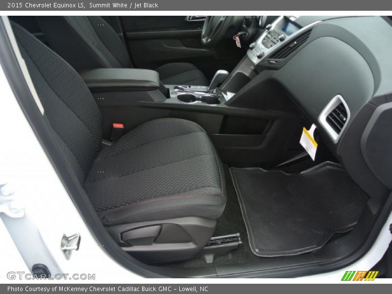 Summit White / Jet Black 2015 Chevrolet Equinox LS