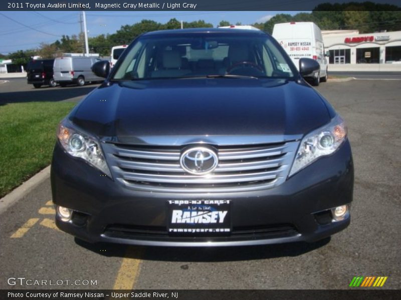 Magnetic Gray Metallic / Light Gray 2011 Toyota Avalon Limited