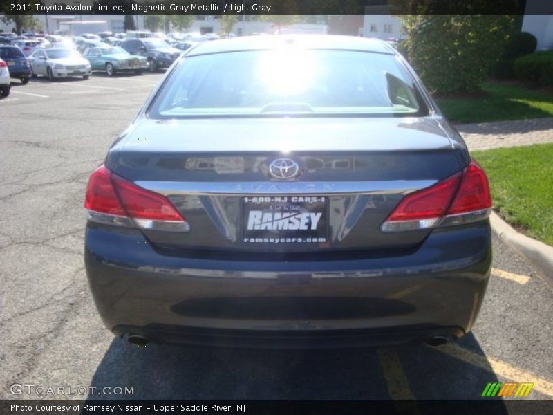 Magnetic Gray Metallic / Light Gray 2011 Toyota Avalon Limited