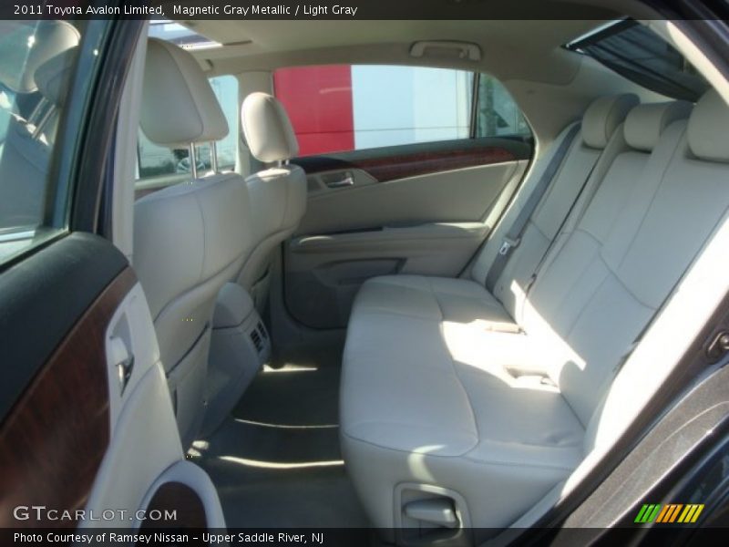 Magnetic Gray Metallic / Light Gray 2011 Toyota Avalon Limited