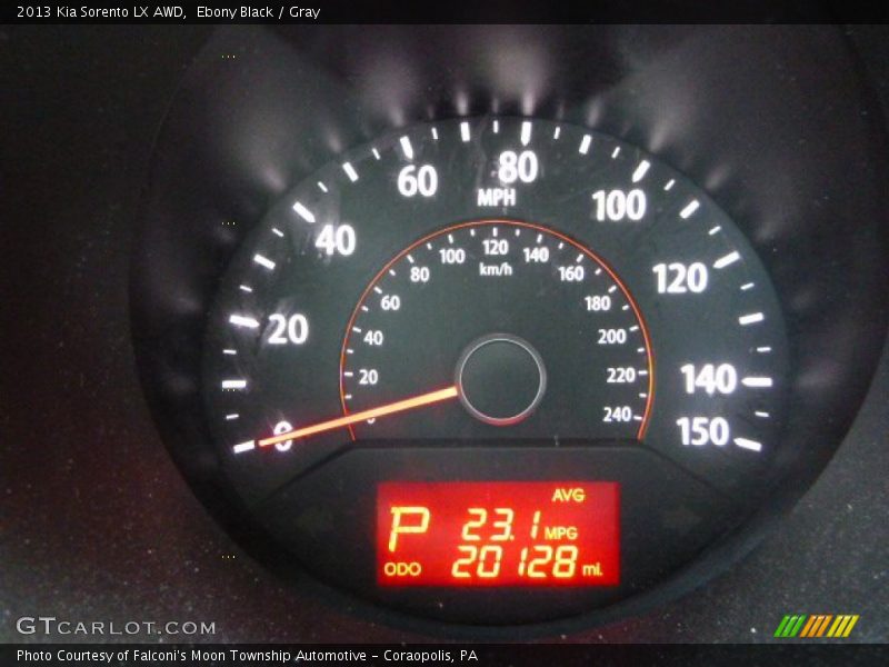 Ebony Black / Gray 2013 Kia Sorento LX AWD