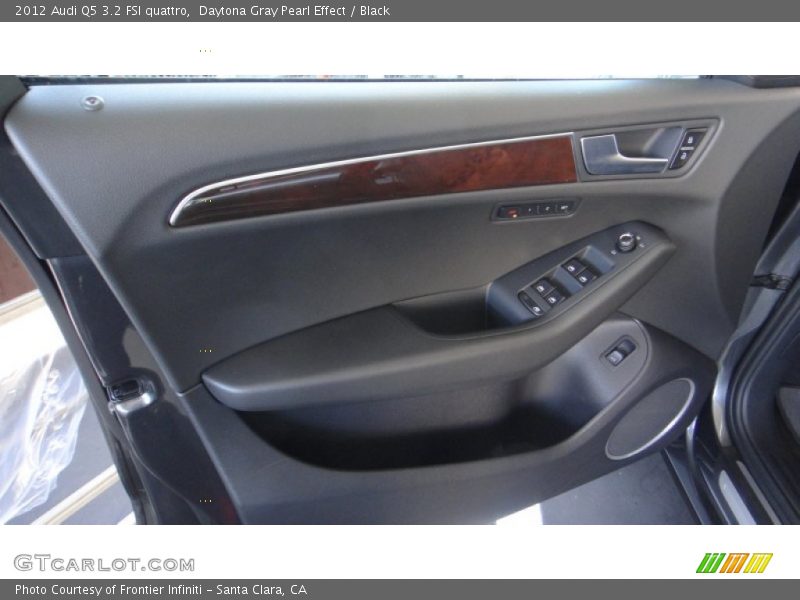 Daytona Gray Pearl Effect / Black 2012 Audi Q5 3.2 FSI quattro