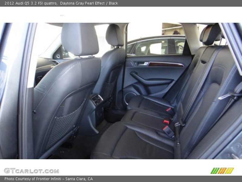 Daytona Gray Pearl Effect / Black 2012 Audi Q5 3.2 FSI quattro