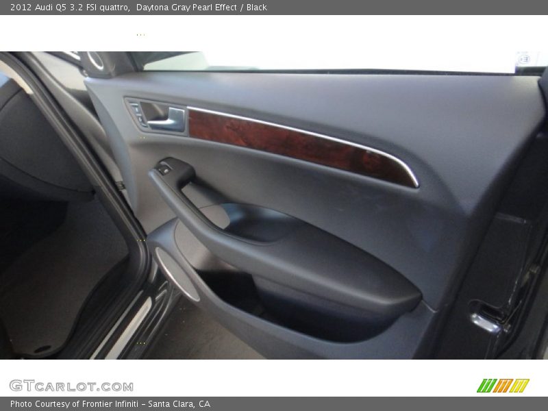 Daytona Gray Pearl Effect / Black 2012 Audi Q5 3.2 FSI quattro