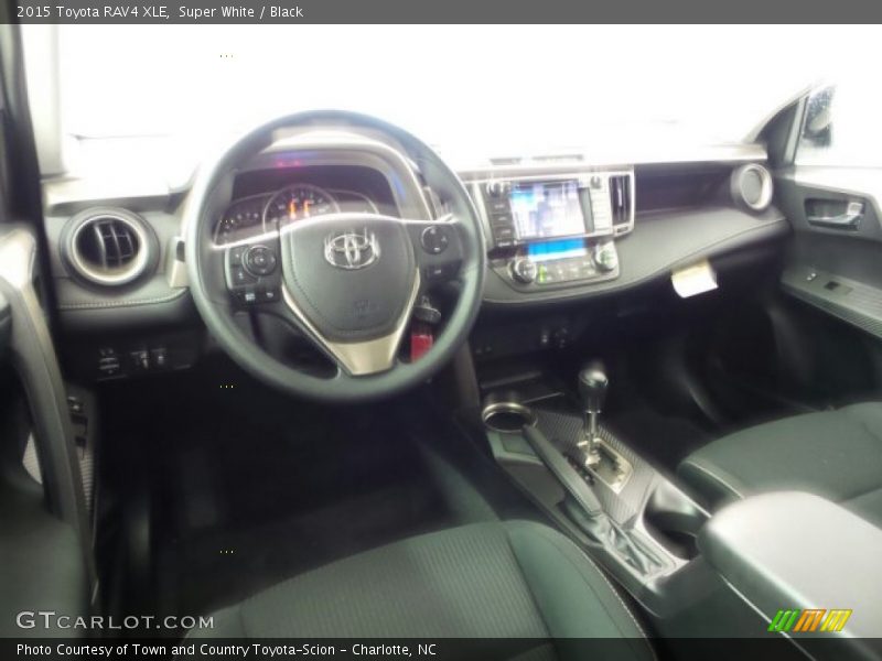Super White / Black 2015 Toyota RAV4 XLE