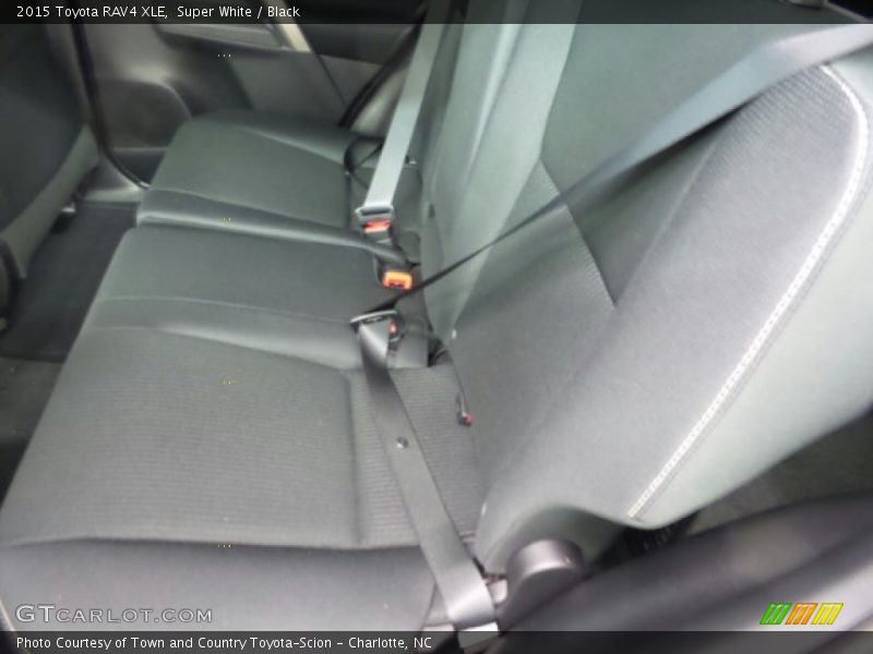 Super White / Black 2015 Toyota RAV4 XLE