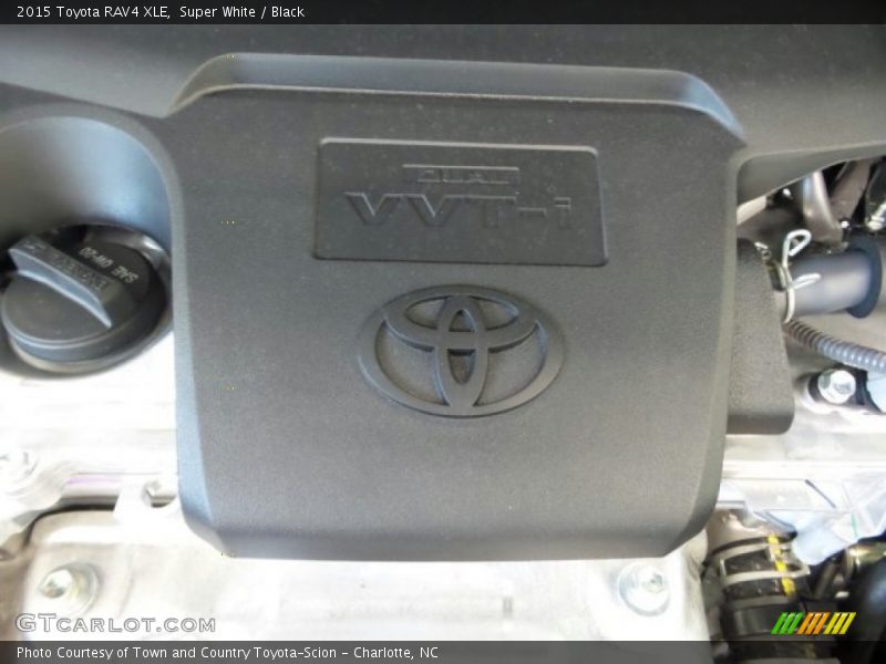 Super White / Black 2015 Toyota RAV4 XLE