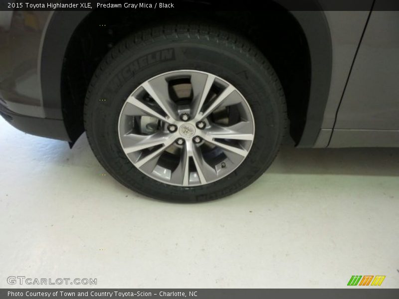 Predawn Gray Mica / Black 2015 Toyota Highlander XLE