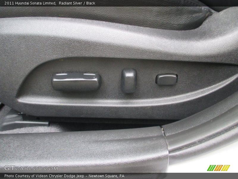 Radiant Silver / Black 2011 Hyundai Sonata Limited