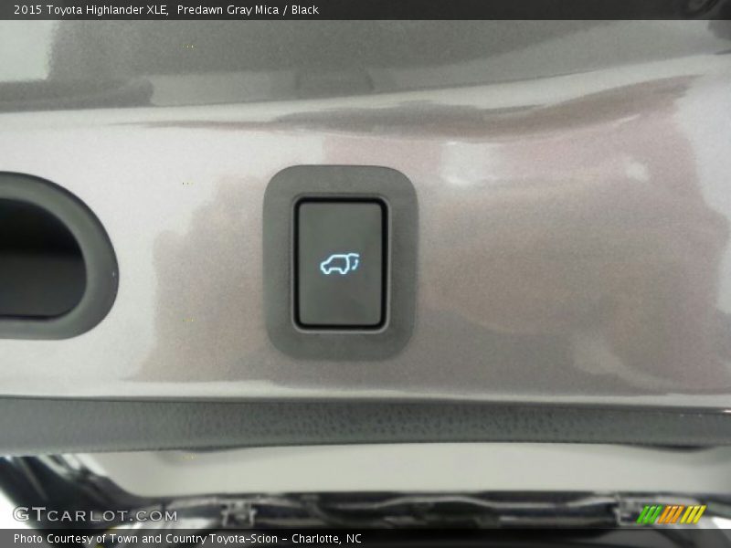 Predawn Gray Mica / Black 2015 Toyota Highlander XLE