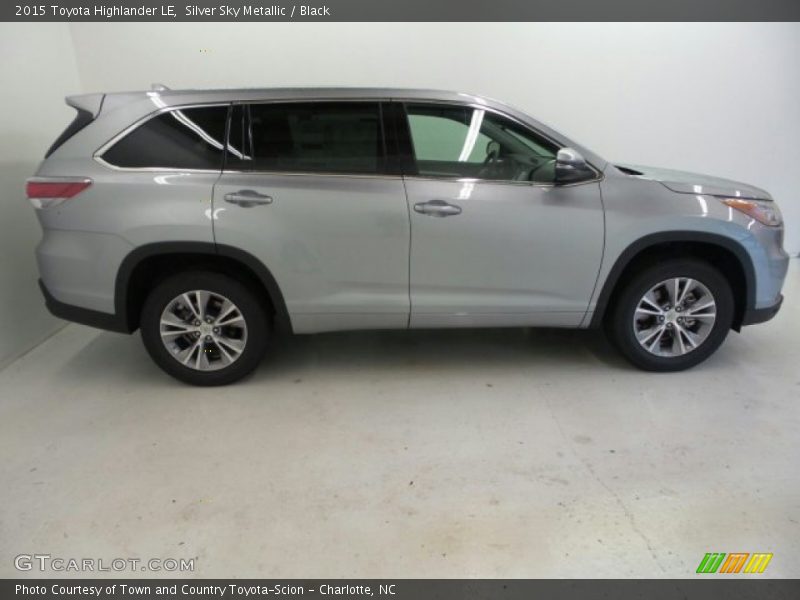 Silver Sky Metallic / Black 2015 Toyota Highlander LE