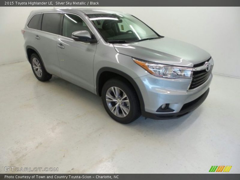 Silver Sky Metallic / Black 2015 Toyota Highlander LE