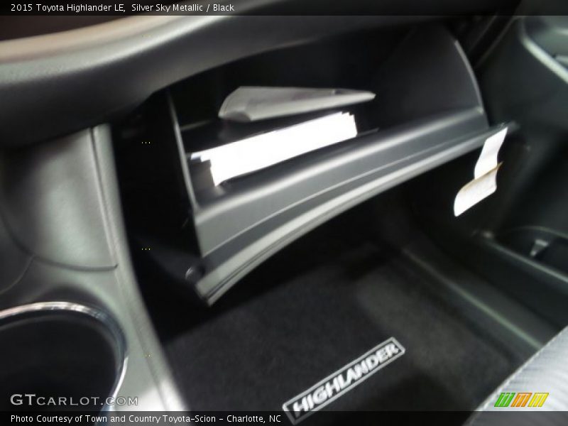 Silver Sky Metallic / Black 2015 Toyota Highlander LE