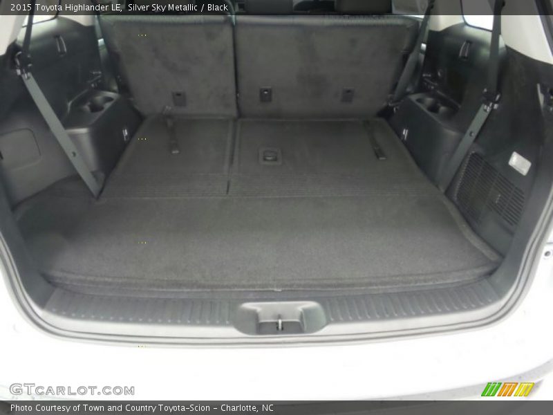 Silver Sky Metallic / Black 2015 Toyota Highlander LE