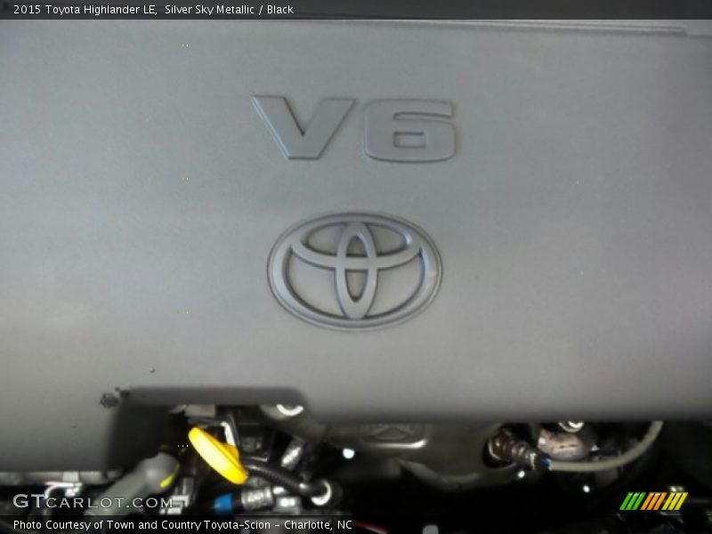 Silver Sky Metallic / Black 2015 Toyota Highlander LE