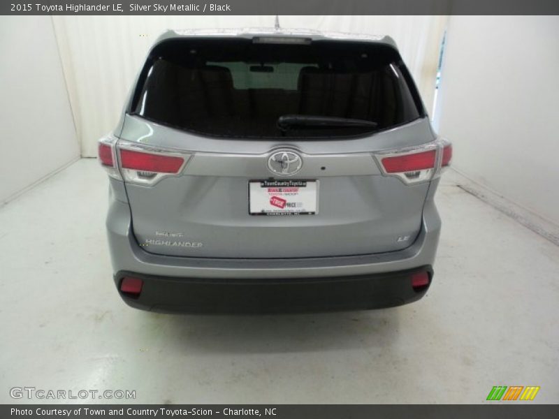 Silver Sky Metallic / Black 2015 Toyota Highlander LE