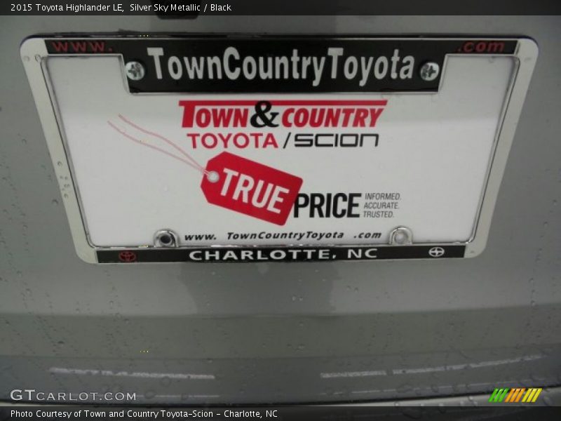 Silver Sky Metallic / Black 2015 Toyota Highlander LE