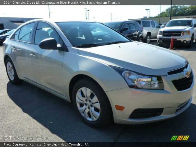 Champagne Silver Metallic / Jet Black/Medium Titanium 2014 Chevrolet Cruze LS