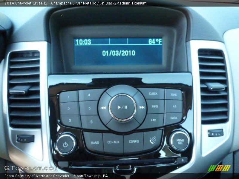 Champagne Silver Metallic / Jet Black/Medium Titanium 2014 Chevrolet Cruze LS