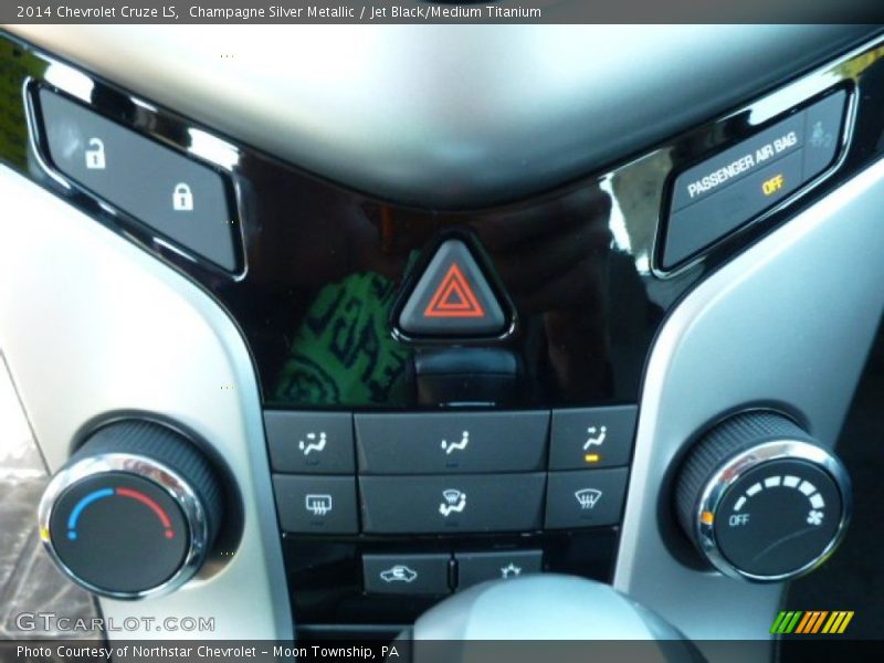 Champagne Silver Metallic / Jet Black/Medium Titanium 2014 Chevrolet Cruze LS