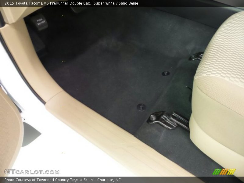Super White / Sand Beige 2015 Toyota Tacoma V6 PreRunner Double Cab