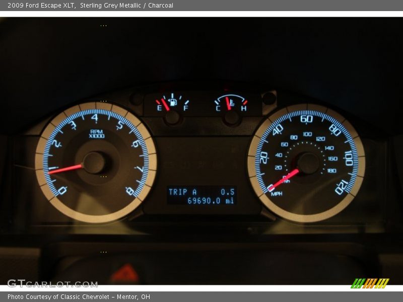 Sterling Grey Metallic / Charcoal 2009 Ford Escape XLT