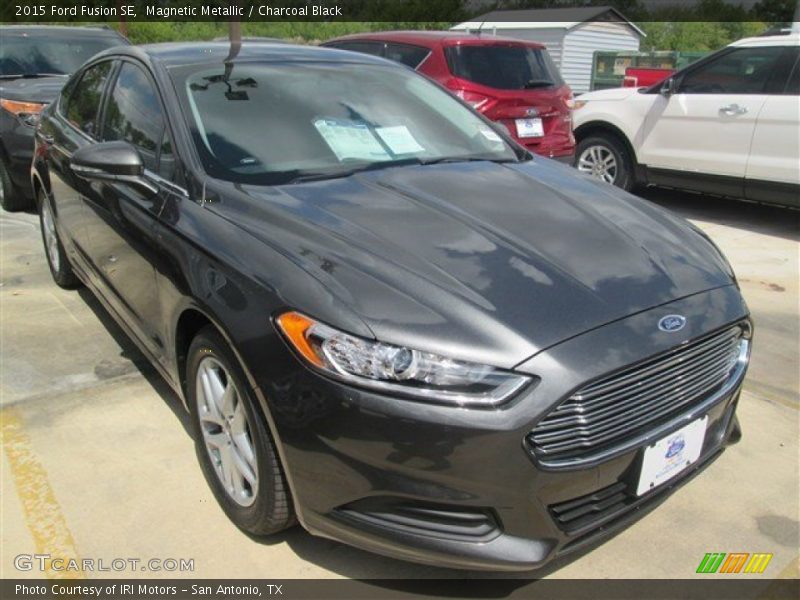 Magnetic Metallic / Charcoal Black 2015 Ford Fusion SE