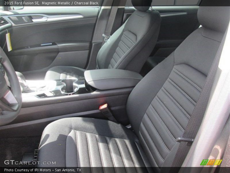 Magnetic Metallic / Charcoal Black 2015 Ford Fusion SE