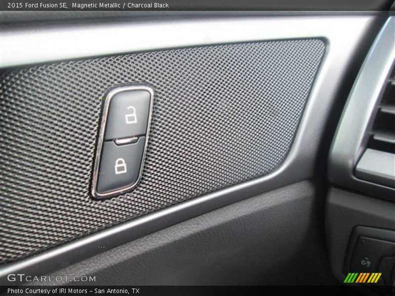 Magnetic Metallic / Charcoal Black 2015 Ford Fusion SE