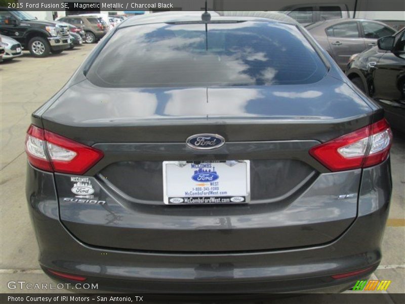 Magnetic Metallic / Charcoal Black 2015 Ford Fusion SE