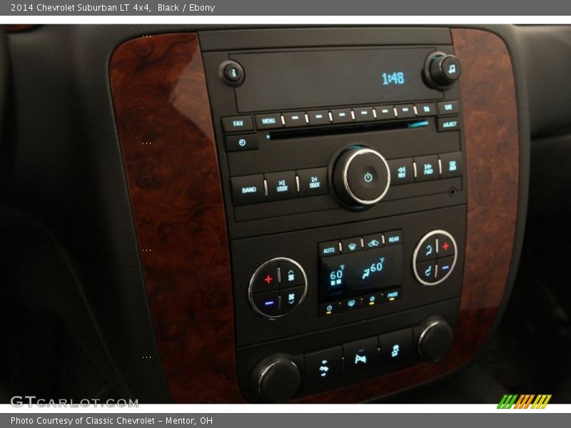 Black / Ebony 2014 Chevrolet Suburban LT 4x4