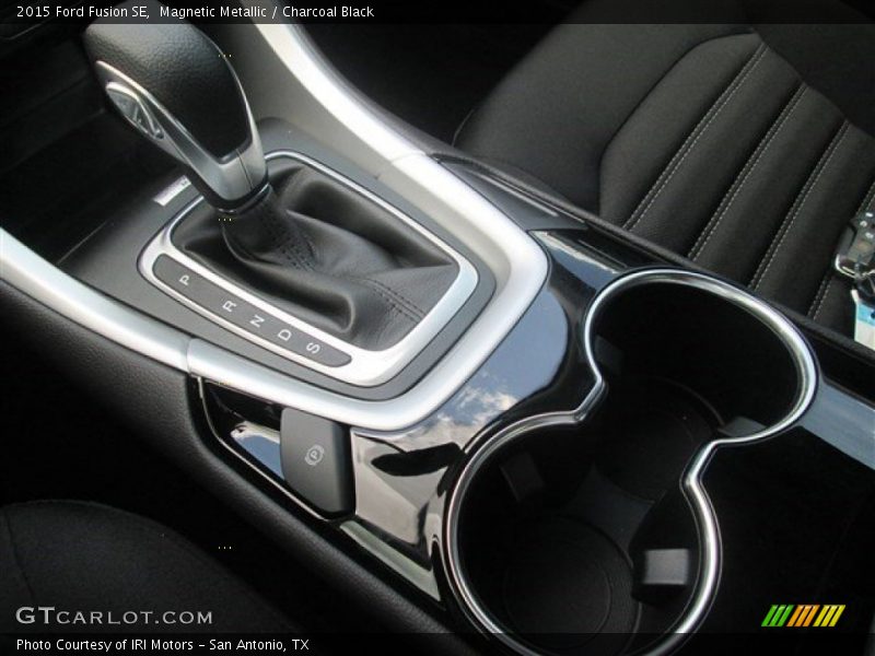 Magnetic Metallic / Charcoal Black 2015 Ford Fusion SE