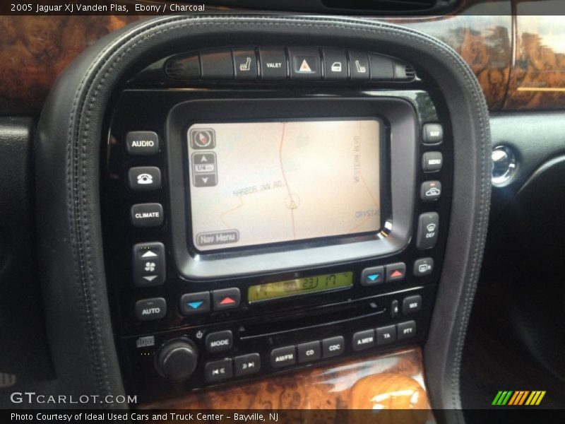 Ebony / Charcoal 2005 Jaguar XJ Vanden Plas