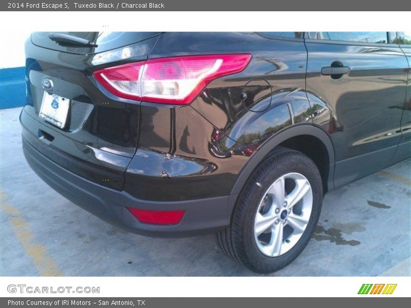 Tuxedo Black / Charcoal Black 2014 Ford Escape S