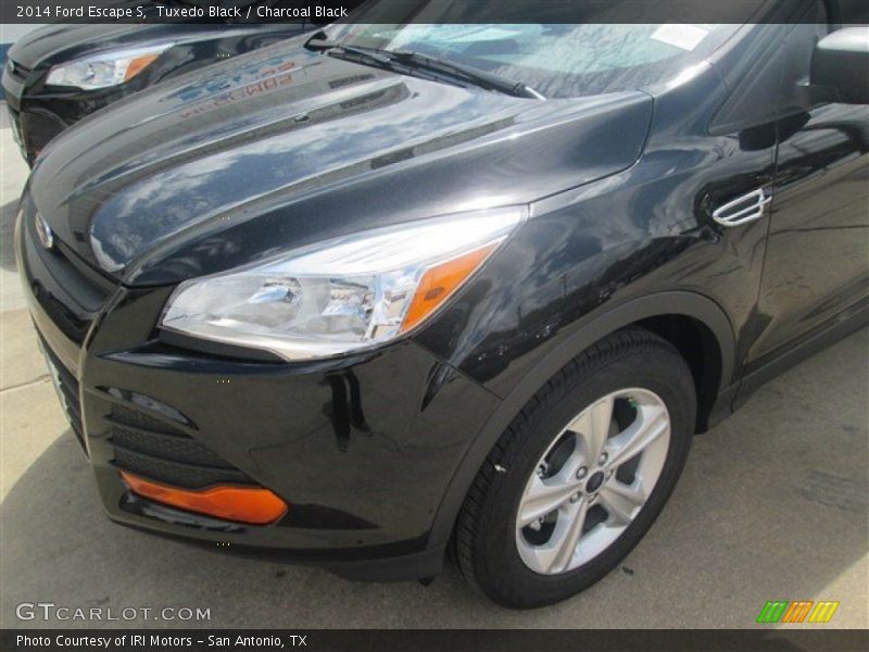 Tuxedo Black / Charcoal Black 2014 Ford Escape S