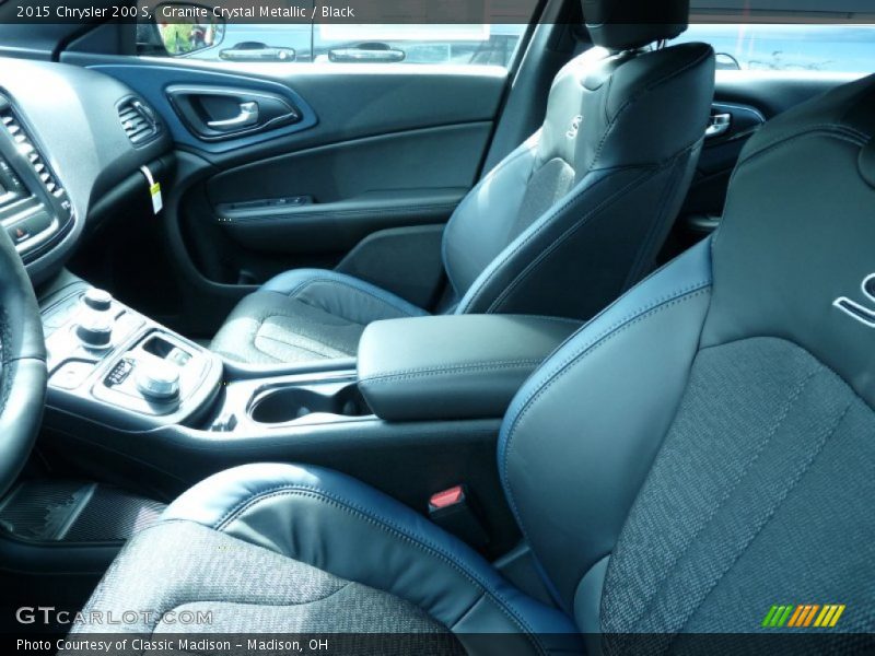 Granite Crystal Metallic / Black 2015 Chrysler 200 S