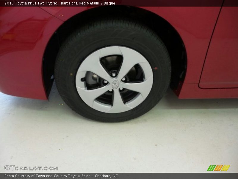 Barcelona Red Metallic / Bisque 2015 Toyota Prius Two Hybrid