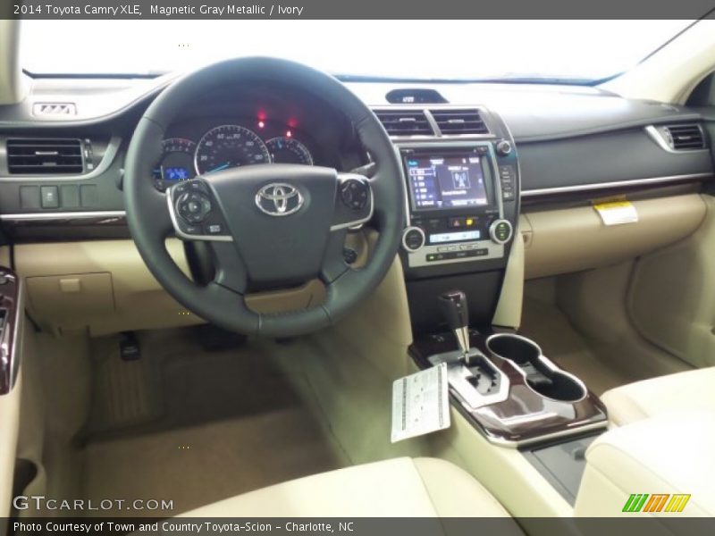 Magnetic Gray Metallic / Ivory 2014 Toyota Camry XLE