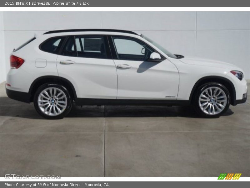 Alpine White / Black 2015 BMW X1 sDrive28i