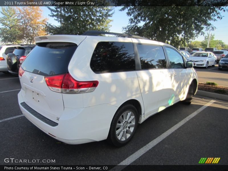Super White / Light Gray 2011 Toyota Sienna LE AWD