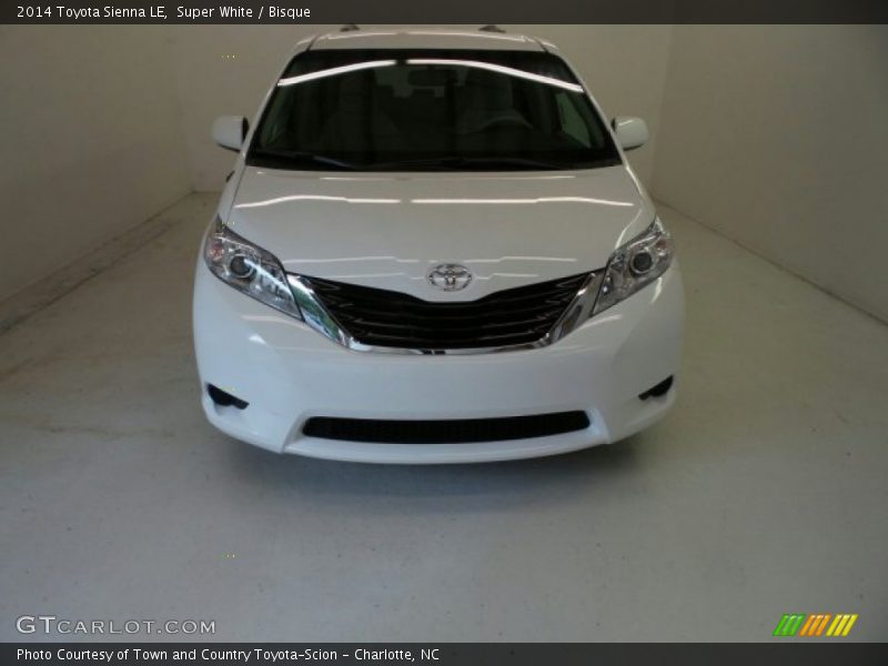Super White / Bisque 2014 Toyota Sienna LE