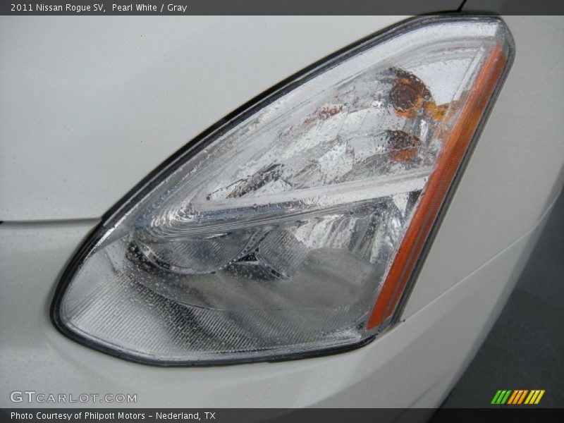 Pearl White / Gray 2011 Nissan Rogue SV