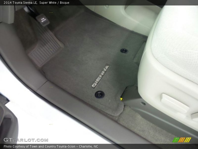 Super White / Bisque 2014 Toyota Sienna LE