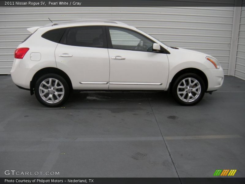 Pearl White / Gray 2011 Nissan Rogue SV