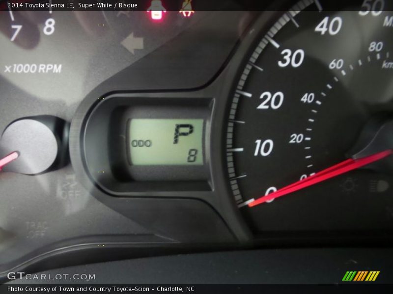 Super White / Bisque 2014 Toyota Sienna LE