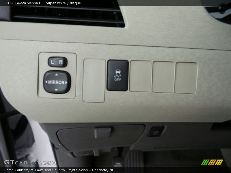 Super White / Bisque 2014 Toyota Sienna LE