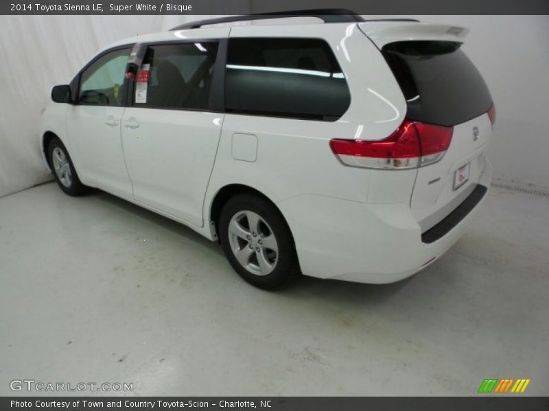 Super White / Bisque 2014 Toyota Sienna LE
