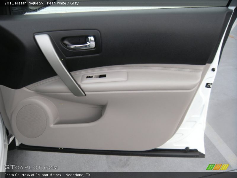 Pearl White / Gray 2011 Nissan Rogue SV